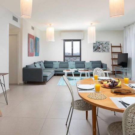 Sophisticated 3Br Penthouse In Jaffa'S Market تل أبيب المظهر الخارجي الصورة